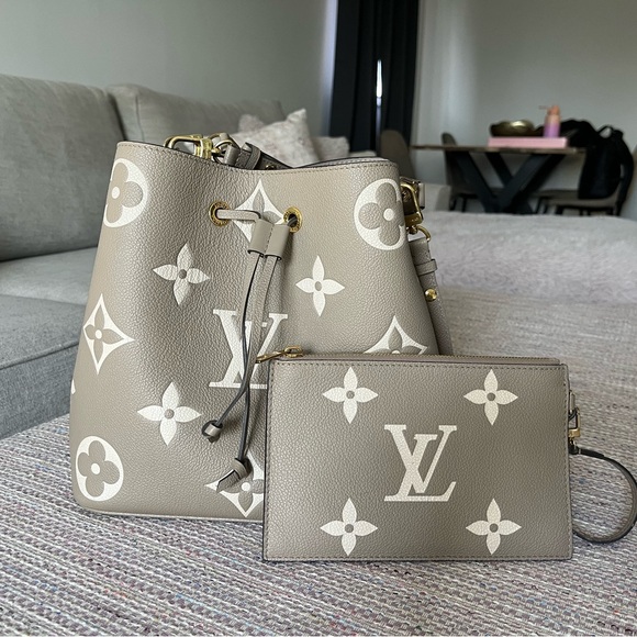 Louis Vuitton Neo Noe MM - Picture 7 of 11